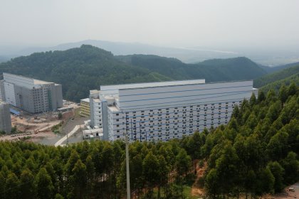 Developments in China's pig industery are occuring rapidly. This 9 storey pig near Guigang, Guangxi province, will be opened in April 2018. Photo: Henk Riswick Developments in China's pig industery are occuring rapidly. This 9 storey pig near Guigang, Guangxi province, will be opened in April 2018. Photo: Henk Riswick