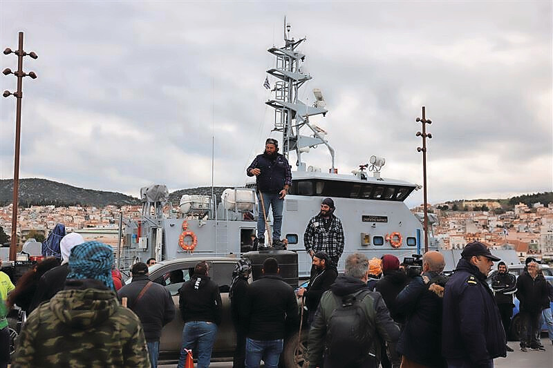 Protesting farmers blocking the port of Mytilini on the island of Lesvos. Photo: EPA | Elias Marcou | ANP
